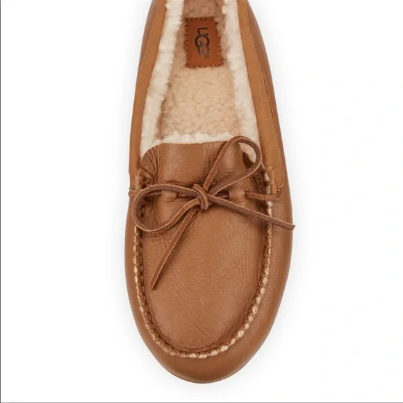 NEW UGG DELUXE LOAFER. CHESTNUT - Picture 2 of 7